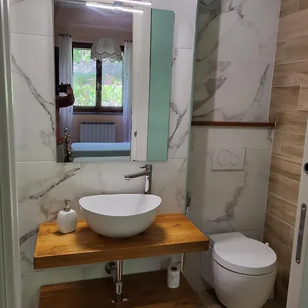 Il Monte - Piscina Tra Gli Ulivi, Maneggio Con Cavalli E Wifi