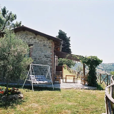 Il Monte - Piscina Tra Gli Ulivi, Maneggio Con Cavalli E Wifi 乡村民宿